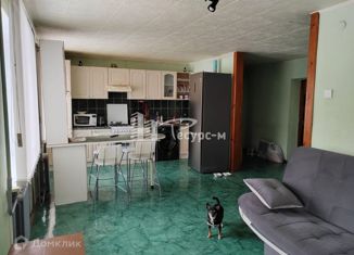 Трехкомнатная квартира в аренду, 68.9 м2, Выкса, Центральный микрорайон, 38