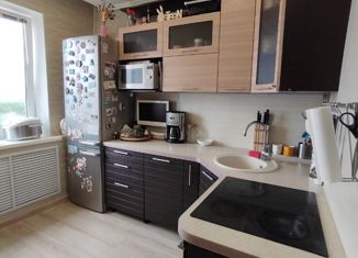 Продам двухкомнатную квартиру, 51.4 м2, Коми, проспект Зерюнова, 6