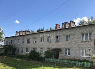 Продажа 3-комнатной квартиры, 63 м2, деревня Люльпаны, улица Механизаторов, 2