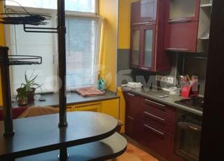 Трехкомнатная квартира на продажу, 67 м2, Москва, Потешная улица, 2, Потешная улица