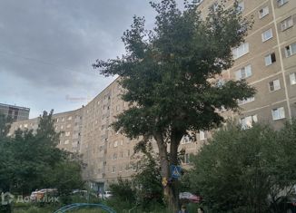 Продается 3-комнатная квартира, 65 м2, Екатеринбург, улица Бебеля, 154, улица Бебеля