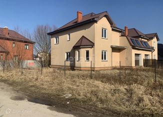 Продам таунхаус, 238 м2, поселок Малое Васильково, Октябрьская улица