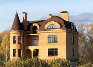 Продаю дом, 500 м2, деревня Медведево, Набережная улица, 4