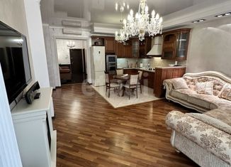 Продам 4-комнатную квартиру, 114 м2, Тверь, Бассейная улица, 1/14