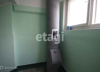 Продам трехкомнатную квартиру, 50 м2, Москва, улица Инессы Арманд, 4к1, метро Битцевский парк