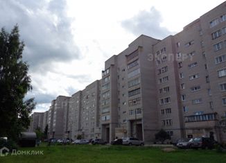 Продается 2-комнатная квартира, 48 м2, Великий Новгород, Большая Санкт-Петербургская улица, 136к1