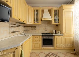 Продажа 3-ком. квартиры, 81.2 м2, Москва, улица Бочкова, 5, улица Бочкова