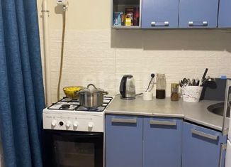 Продажа 3-комнатной квартиры, 61 м2, поселок городского типа Уренгой, 1-й микрорайон, 10/1