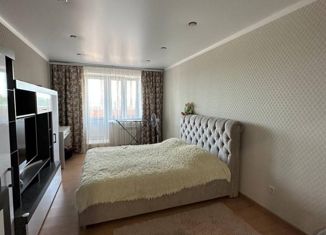 Продам 1-ком. квартиру, 50 м2, Чебоксары, улица Академика РАН Х.М. Миначева, 25, жилой район Северо-Западный