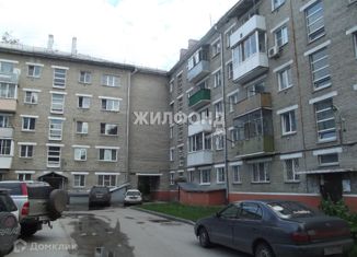 Продается 2-комнатная квартира, 43 м2, Новосибирск, Барьерная улица, 6, Советский район