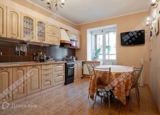 Продам 3-комнатную квартиру, 96.4 м2, Санкт-Петербург, улица Есенина, 1к1