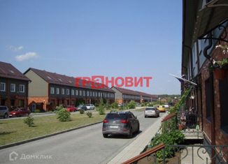 Многокомнатная квартира на продажу, 139 м2, село Толмачёво, Озёрная улица, 3/8