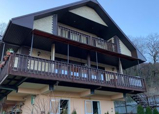 Продаю дом, 200 м2, село Каштаны