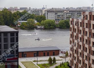 Продам 3-ком. квартиру, 107 м2, Санкт-Петербург, Петровский проспект, 11к2, метро Крестовский остров