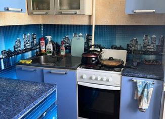 Продается 2-комнатная квартира, 45 м2, Сокол, улица Суворова, 24