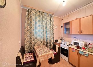 Трехкомнатная квартира на продажу, 68 м2, поселок городского типа Уренгой, микрорайон Геолог, 3