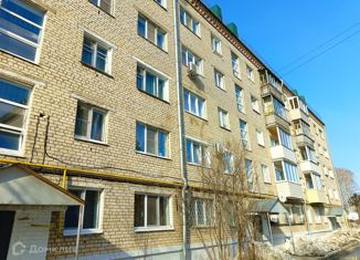 Продажа 3-комнатной квартиры, 45 м2, Чебоксары, улица Юрия Гагарина, 22
