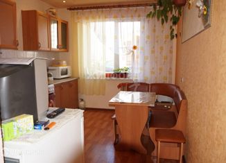 Продается 3-ком. квартира, 73 м2, Новосибирск, улица Динамовцев, 17, улица Динамовцев
