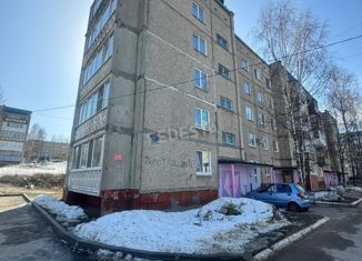 Однокомнатная квартира на продажу, 35.7 м2, Соликамск, улица 20-летия Победы, 67