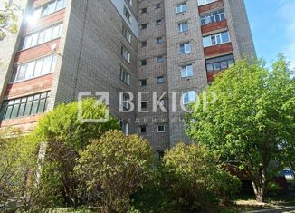 Продается трехкомнатная квартира, 67.1 м2, Ярославль, улица Нефтяников, 23, район Нефтестрой