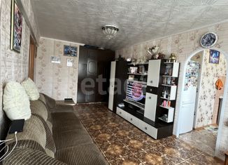 Продается трехкомнатная квартира, 45 м2, Сосновоборск, улица Новоселов, 24