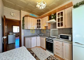 3-комнатная квартира на продажу, 73.1 м2, Астрахань, улица Куликова, 77