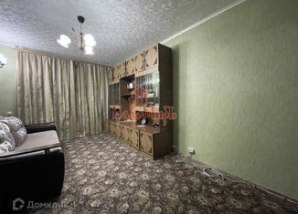 Продаю 3-комнатную квартиру, 57 м2, Карабаново, улица Победы, 3