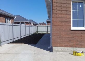 Продам дом, 100 м2, станица Новотитаровская, улица Кирова, 2