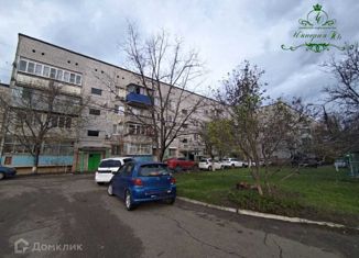 Трехкомнатная квартира на продажу, 63 м2, Абинск, улица Красных Таманцев, 28