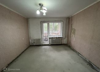 Продаю двухкомнатную квартиру, 50 м2, село Вольно-Надеждинское, улица Анисимова, 92