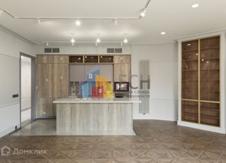 Продажа 3-ком. квартиры, 165 м2, Тула, улица Фрунзе, 27А