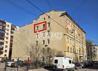 Продается трехкомнатная квартира, 74.3 м2, Санкт-Петербург, Ораниенбаумская улица, 13, метро Петроградская