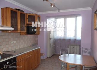 Сдам в аренду трехкомнатную квартиру, 110 м2, Москва, улица Николая Старостина, 5, район Новокосино