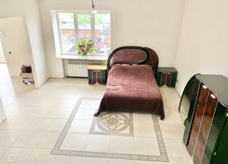 Продаю 3-комнатную квартиру, 130 м2, Ставропольский край, улица Гагарина, 56