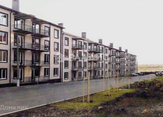 Продаю 2-ком. квартиру, 44 м2, поселок Дубовое, Белогорская улица, 1