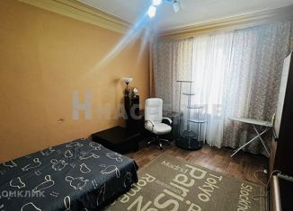 Продается 2-ком. квартира, 54 м2, Каменск-Шахтинский, проспект Карла Маркса, 83А