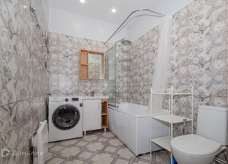 Продаю двухкомнатную квартиру, 47.1 м2, Новосибирск, Октябрьская улица, 45, метро Площадь Ленина