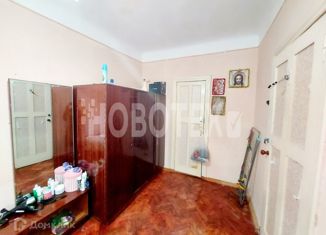 Продам двухкомнатную квартиру, 42 м2, Крымск, улица Свердлова, 16
