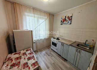 Сдам в аренду 2-ком. квартиру, 44 м2, Новосибирск, улица Кропоткина, 115