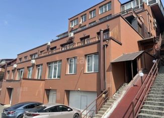 Продажа четырехкомнатной квартиры, 121.6 м2, Владивосток, Залесная улица, 27Г, Советский район