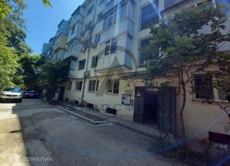 2-комнатная квартира на продажу, 41.5 м2, поселок городского типа Новомихайловский, улица Мира, 1