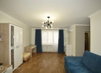 Продажа 1-ком. квартиры, 43 м2, Оренбург, улица Чкалова, 9, Ленинский район