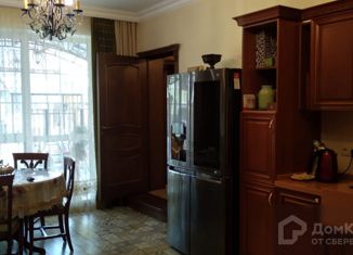 Продам таунхаус, 161.1 м2, Саратов, Волжский район, 2-й Мартовский проезд, 3