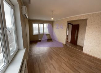 Продается 1-комнатная квартира, 32 м2, Барнаул, улица Георгия Исакова, 163