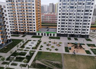 Продаю двухкомнатную квартиру, 60.2 м2, Новороссийск, ЖК Черноморский, улица Мурата Ахеджака, 18