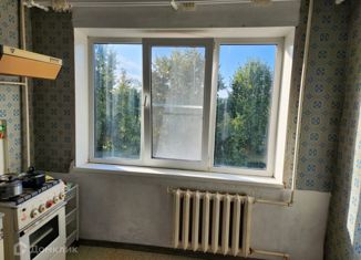 Продажа 2-комнатной квартиры, 54 м2, посёлок городского типа имени Морозова, улица Мира, 13