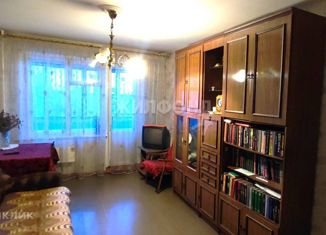 Продам трехкомнатную квартиру, 60 м2, Кемеровская область, проспект Дружбы, 65