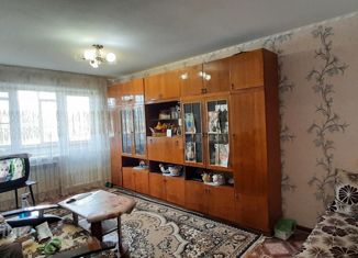 Продается 3-комнатная квартира, 62.5 м2, село Шелокша, улица Крупнова, 32А