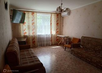 Двухкомнатная квартира на продажу, 57 м2, поселок городского типа Мирный, улица Сырникова, 20