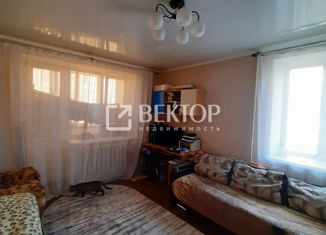 Продажа трехкомнатной квартиры, 60 м2, Костромская область, Заволжская улица, 10